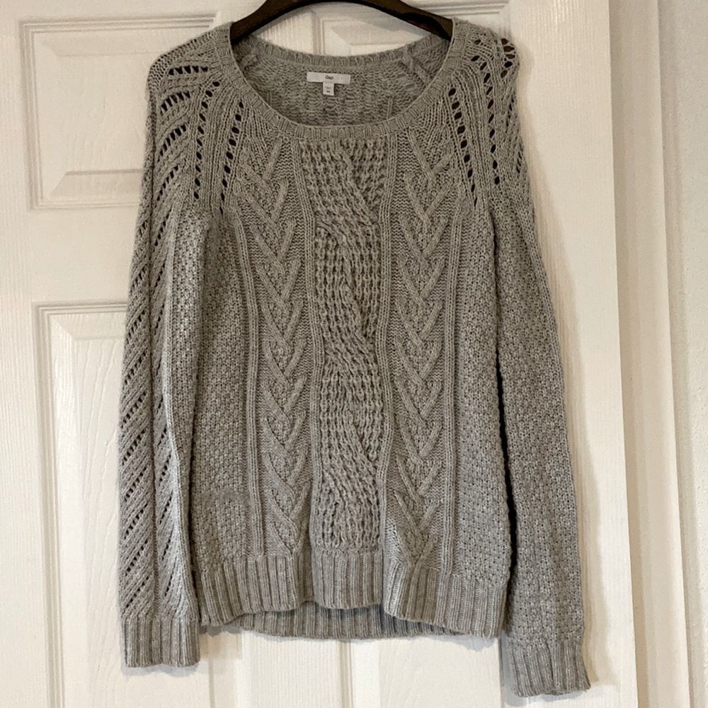 GAP light grey cable knit wool sweater XS